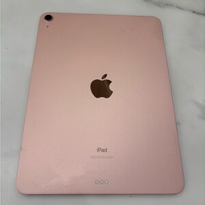 Apple Air 4th Generation Tablet in Rose Gold
